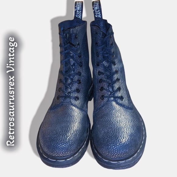 Dr. Martens Silver Metallic Pebble 1460 Pascal Leather Boots, US 9 - Picture 5 of 10